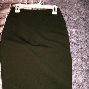 OLIVE PENCIL SKIRT